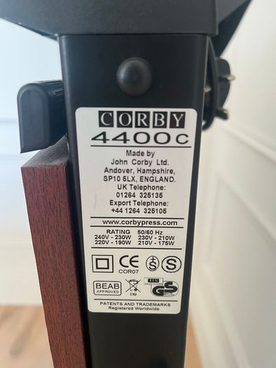 Corby Trouser Press 4400c