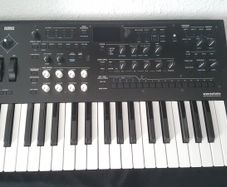 Korg Wavestate MK1 - 37-key Wave sequencing synthesizer