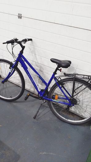 Apollo women's bike blue, 17 inches