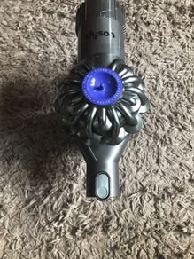 Dyson V6.