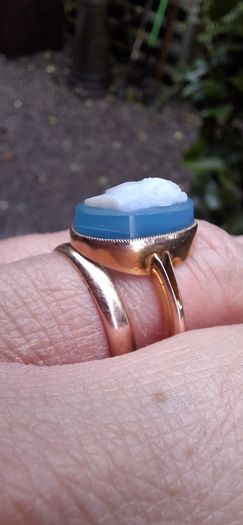 Antique 9ct Gold Cameo Ring