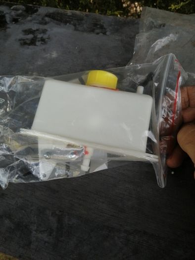 kawasaki zx9r coolant tank c and e models 98-99