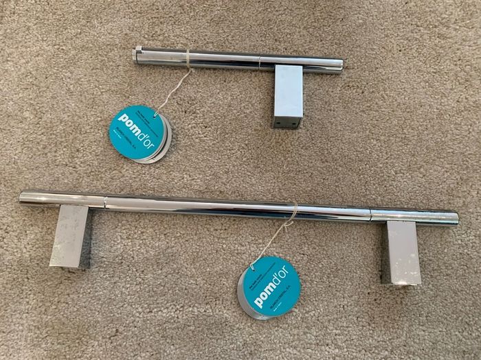 Chrome towel & toilet holder
