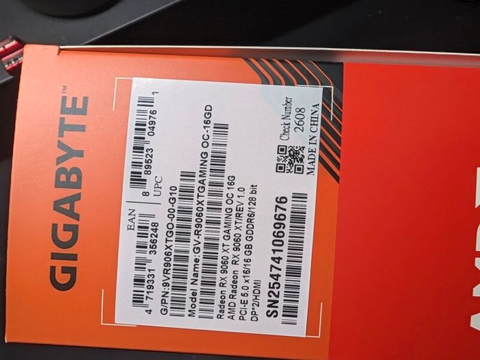Gigabyte Gaming AMD Radeon RX 9060 XT OC ICE 16GB Graphics Card