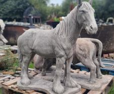 Standing Horse Statue GL LA018