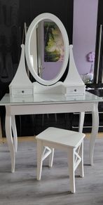 Dressing Table with mirror and chair