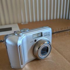 Nikon Coolpix P2 Digital Camera