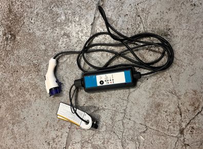 Yazaki portable car charger