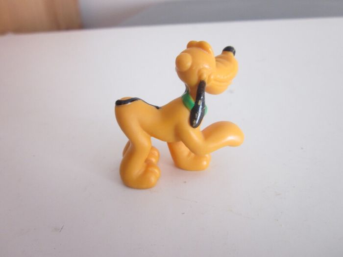 Disney  Pluto Walking Figure 2"