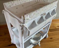 babylo changing table