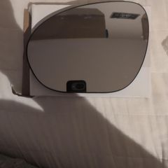 Nissan Juke (2010-2014) left mirror glass