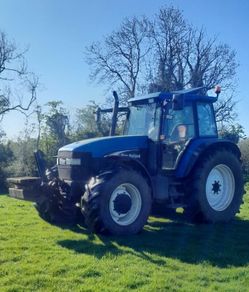 New Holland Tractor 8360