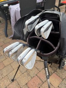 Taylormade P7mc forged irons + titleist stand bag