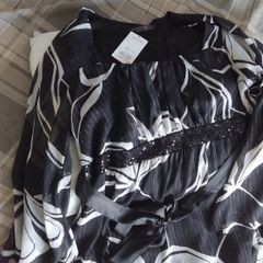 Ladies Top.