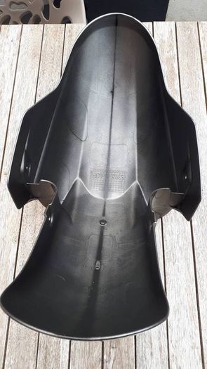 2009 Suzuki burgmann front mudguard- Excellent condition.