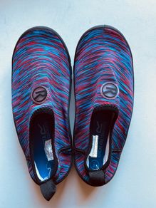Water shoes for kids size UK1