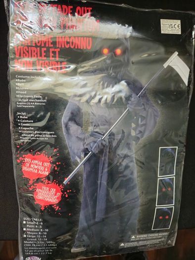 Halloween Costume 'Unknown Phantom'