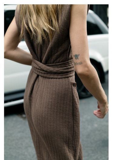 Quilted sleeveless dress with pockets
