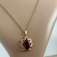 Sarah Coventry necklace