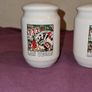 Pair of ceramic Las Vegas Salt and Pepper shakers Image 3