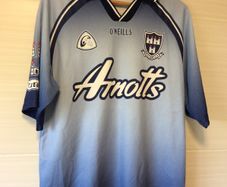 Dublin Jersey. Season 2002/2004. Official Oneills Dublin GAA Jersey. Authentic Original From 2002. Not A Modern Day Remake.