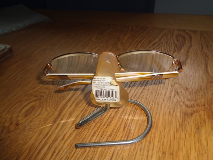 Glasses Holder for Sale