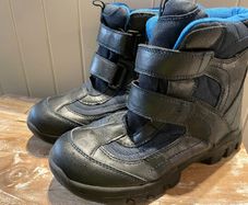 Ankle boots stormwear size 3 M&S
