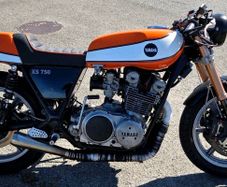Yamaha XS 750 modified.