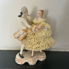 Dresden figurines. Pristine condition, rare piece. Collectible item