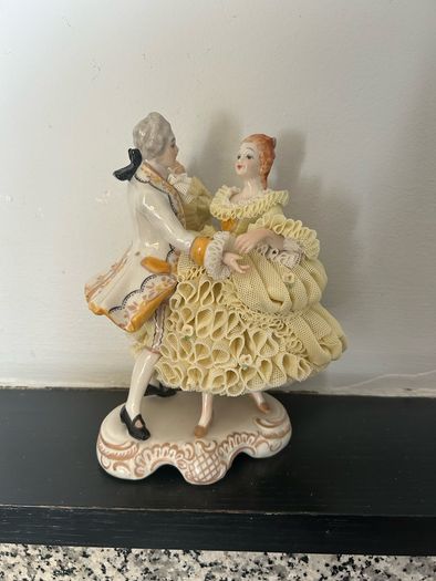 Dresden figurines. Pristine condition, rare piece. Collectible item