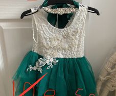 Girls dress