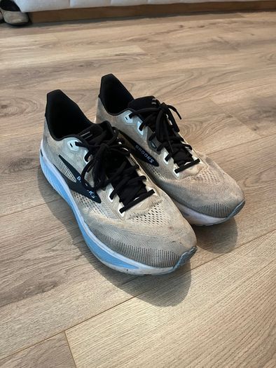 Brooks Ghost 18 Running Shoes - size 11.5