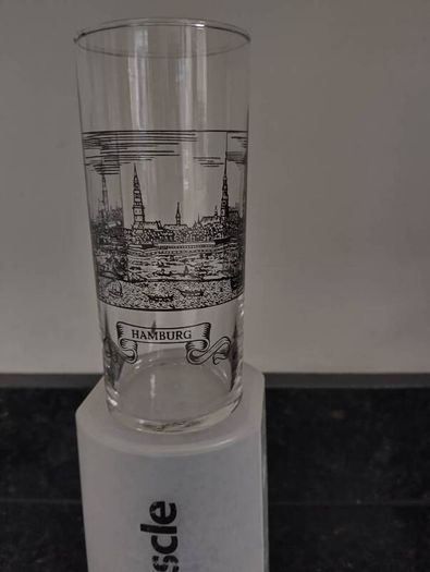 8 vintage drinking glasses