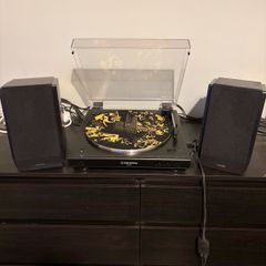 Turntable/Speaker Bundle
