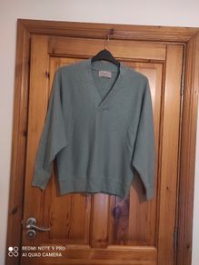 Paul Costello 100% cashmere sweater