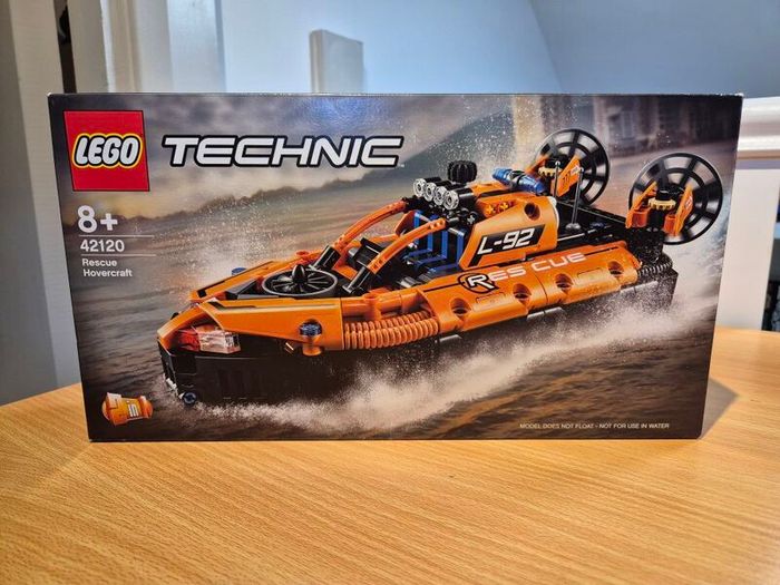Lego Technic 42120 Rescue Hovercraft