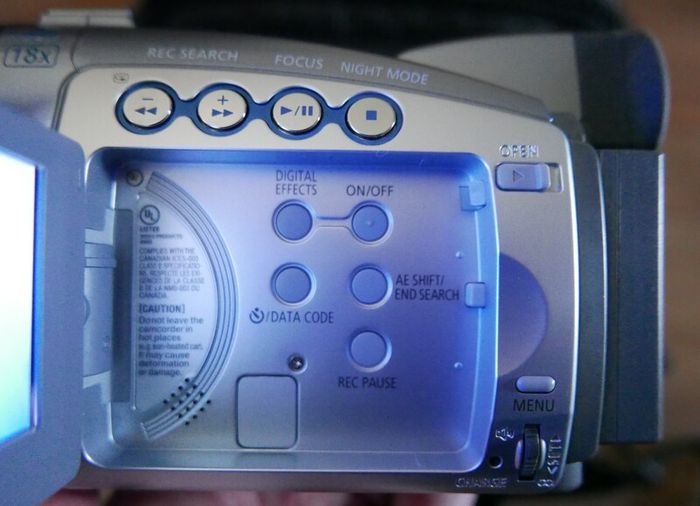 Canon ZR80 NTSC MiniDV Camcorder 18x Optical Zoom Video Transfer Tested works