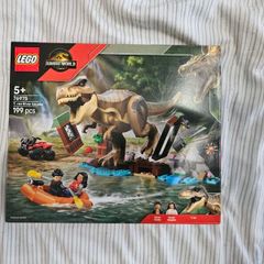 Brand new lego jurassic set