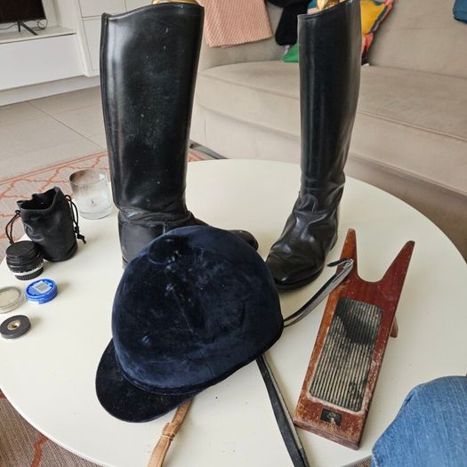 horse riding equipment