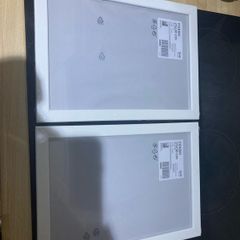 2 pictures frames