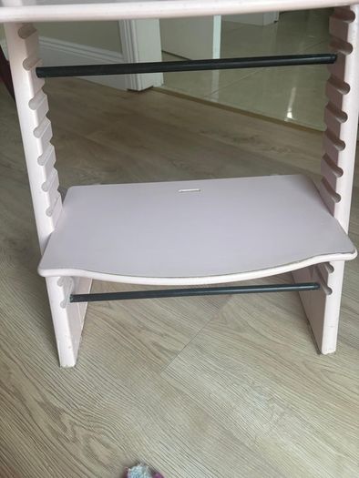 pink Tripp trappe stokke chair