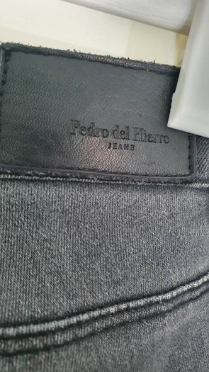 Pedro del Hierro skinny fit shorts Sz 12UK