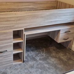 Mezzanine bed