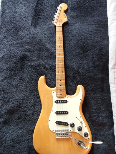 Fernandez strat 70s