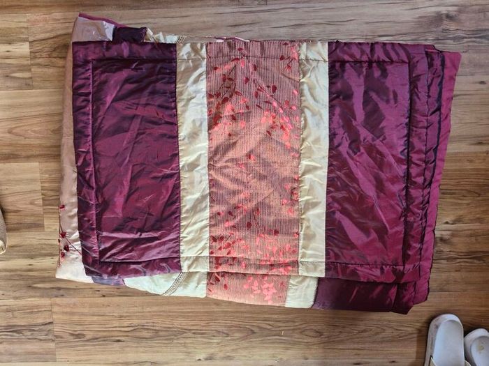 Bed Spread/ Bed Cover