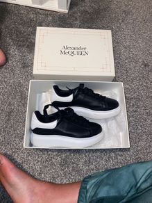Alexander Mc Queen kids black runners size 33.5