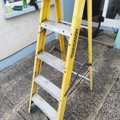 Stepladder Fiberglass