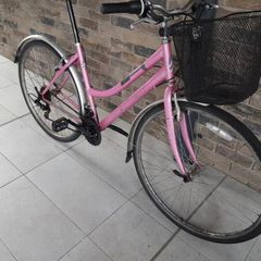 ladies city bike( can deliver)
