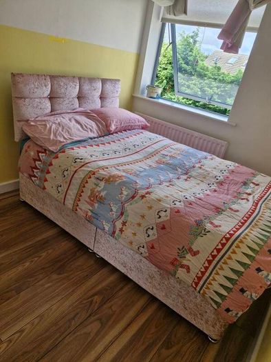 Girls bed