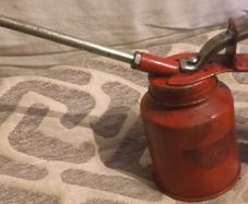 oil can ( possibly wesco )